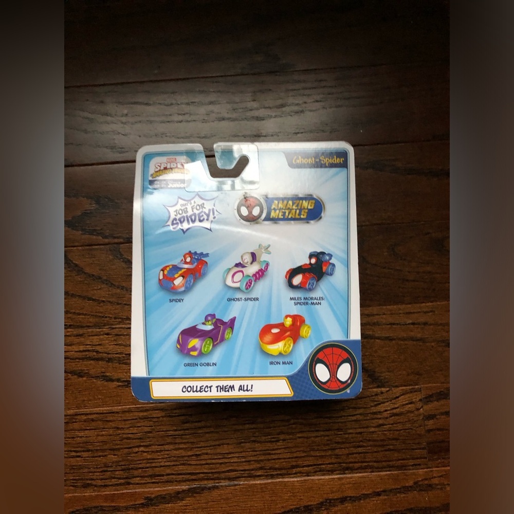 Disney Jr. Marvel Spidey & His Amazing Friends: Ghost-Spider Die-cast Metal Car - Picture 2 of 3